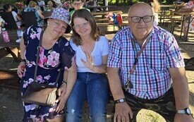 osoby siedzące 