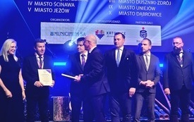 osoby stojące