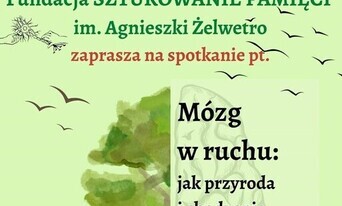 zielony plakat z napisem i połową drzewa