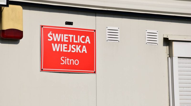 Dotacja na odnowienie podłogi w świetlicy w Sitnie!